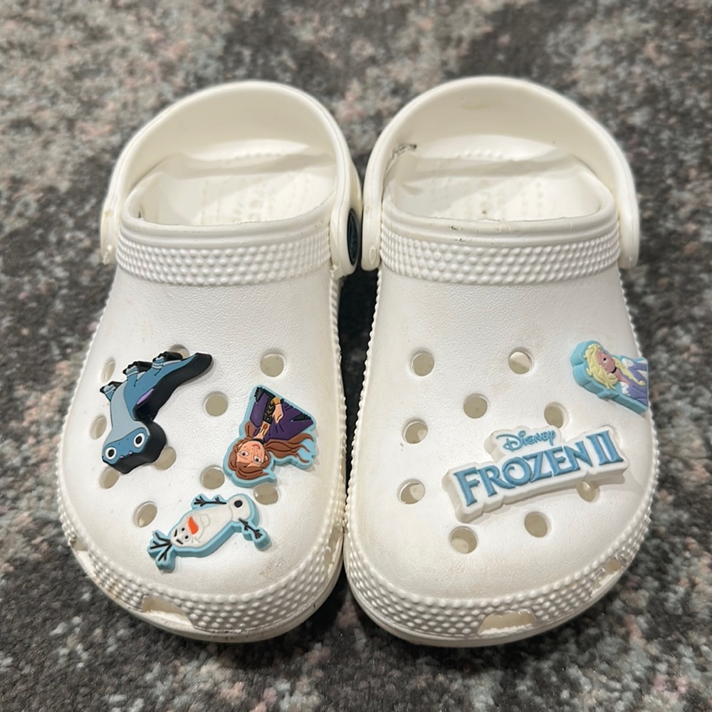 Toddler Crocs size 9 white